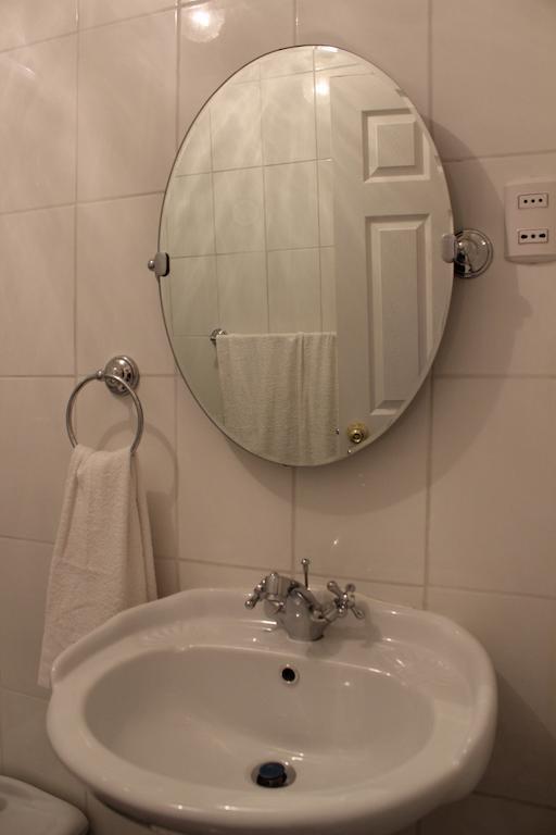 Hotel Yellow Submarine Punta Arenas Camera foto
