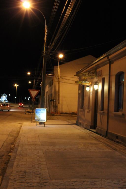 Hotel Yellow Submarine Punta Arenas Esterno foto